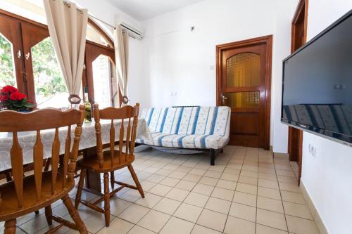 Apartment Pakostane/biograd Riviera 8058