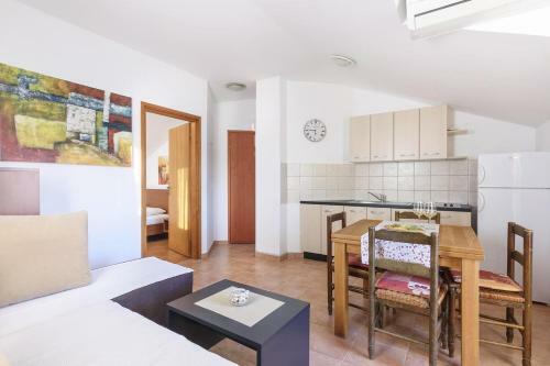 Apartment Pag 13329d
