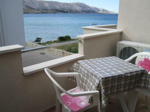 Holiday Home Apartment Antika II