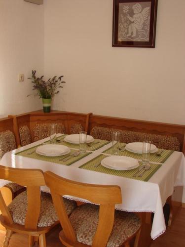Apartment Pag 12795a