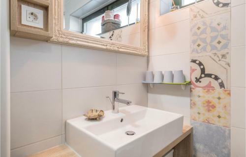 Three-bedroom Holiday Home In Ozalj