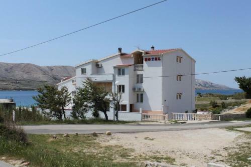 Hostal Triple Room Pag 3298e
