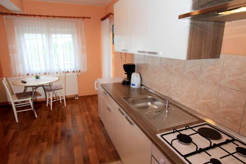 Hostal Apartment Sabina