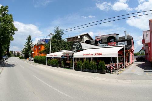 Hostal Double Room Oroslavje 15384i