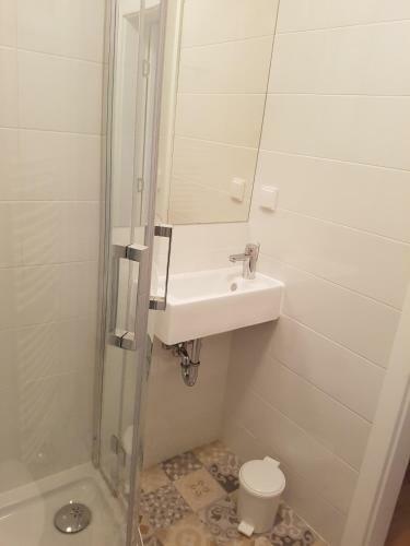 Hostal Home Apartmani I Sobe