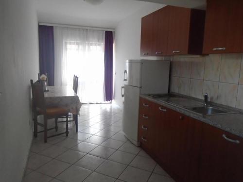 Apartment Orebic 14842a