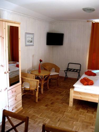 Hostal Pension Wiesenhof B&B