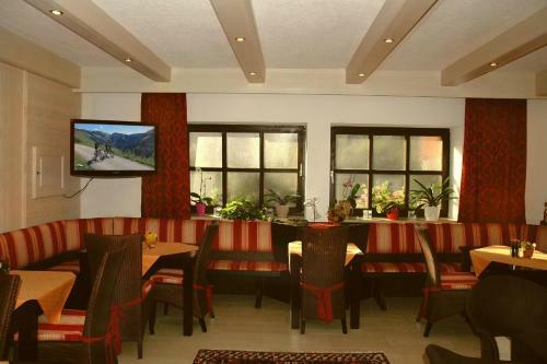 Hotel Alpenhof