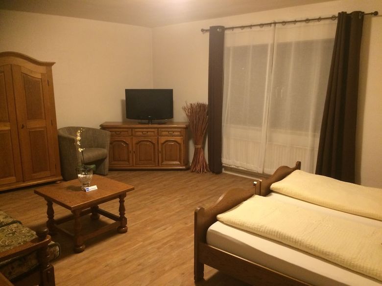 Hostal Hotel Zum Schnackel