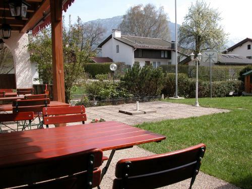 Zum Hirschhaus Hotel-restaurant