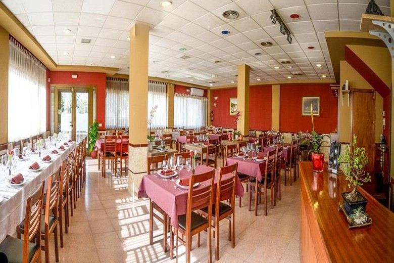 Hostal Torremirona