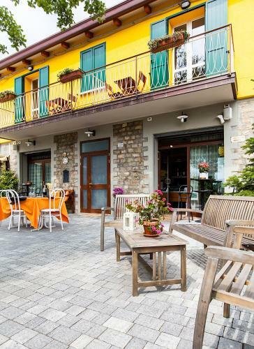 Hostal Osteria Da Cesare E Locanda