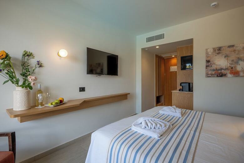 Hotel Minos