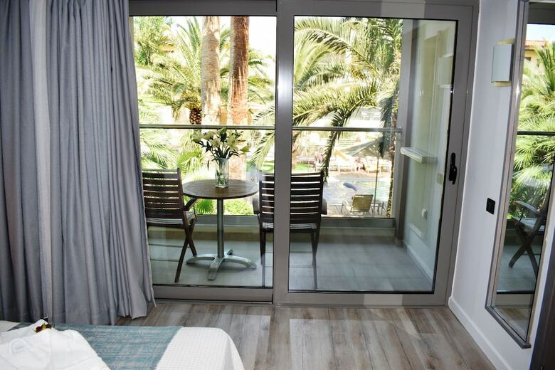 Hotel Minos Mare