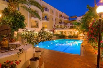 Hotel Fortezza (.)