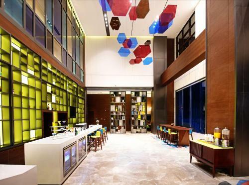 Hampton By Hilton Qujin Hotel
