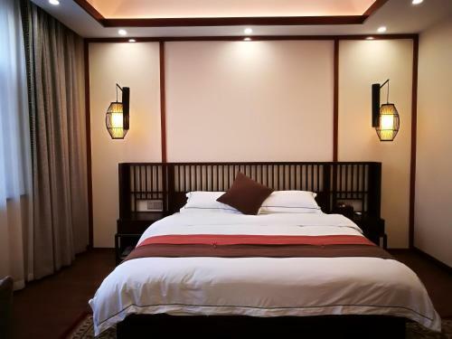 Dongjiang Lake Mountain Mist Inn