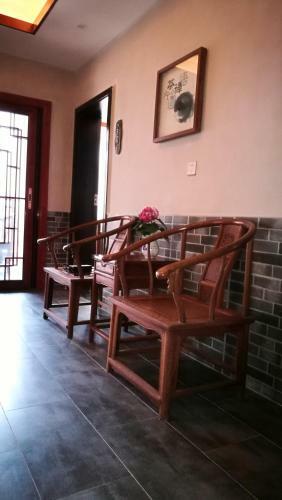 Dongjiang Lake Mountain Mist Inn