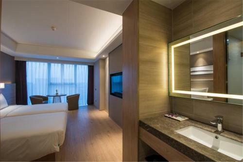 Hotel Mercure Yantai Golden Beach