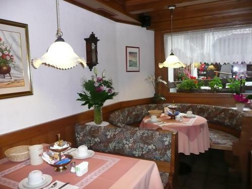 Hotel Garn� Ai Serrai