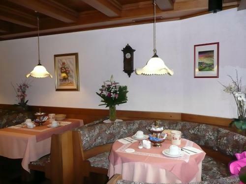 Hotel Garn� Ai Serrai