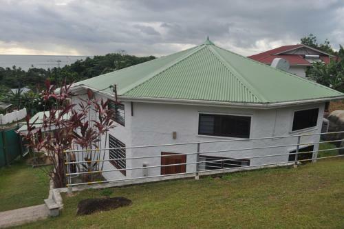 Hostal Reef Villa And Guesthouse