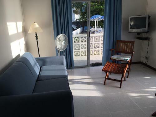 Nautilus Beach Apartments