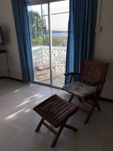 Nautilus Beach Apartments