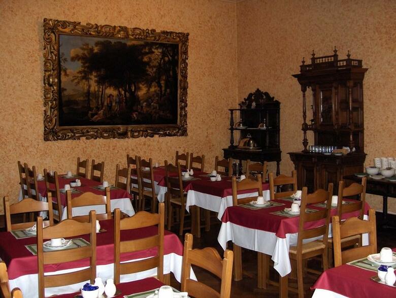 Erasmus Hotel