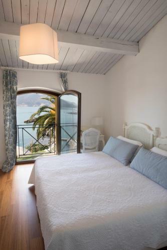 Bed & Breakfast Scuola Di Mare Santa Teresa
