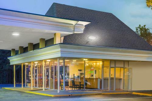 Hotel Garden Inn Fredricksburg South