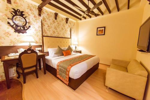Hotel Clark International