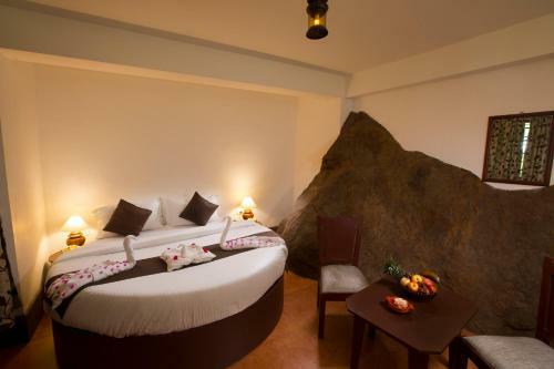 Hotel Madhumanthra Resort