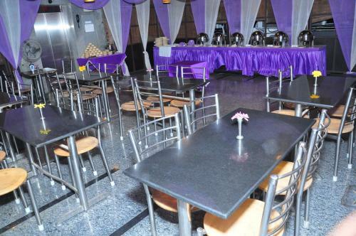 Hotel Shreyans Inn