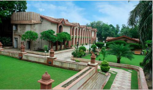 Hotel Ashok Country Resort