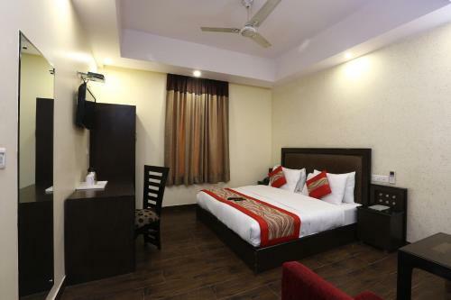 Hotel Kingston Park Near Karolbagh Metro