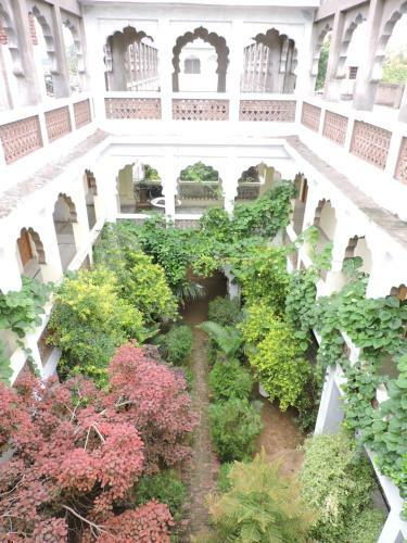 Radhika Palace Hotel