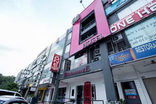 Bloommaze Boutique Hotel