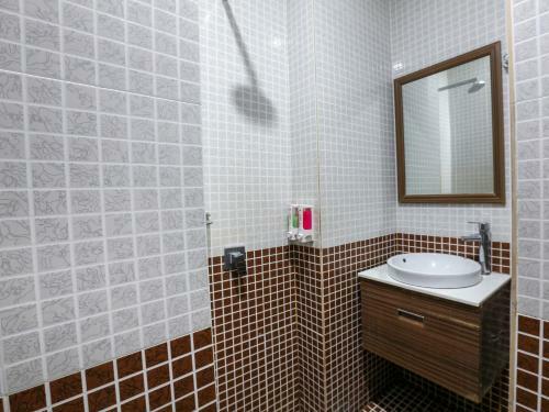 G Home Hotel