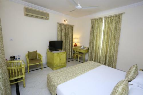 Garden Hotel