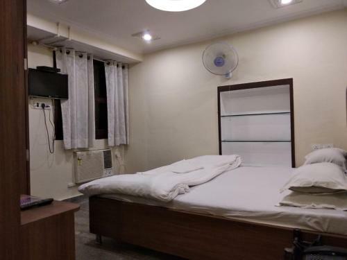 Hostal Ajay Guest House