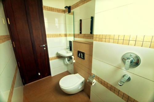 Hotel Palan Beach Resort
