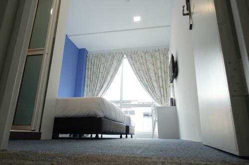 Lodge 10 Hotel