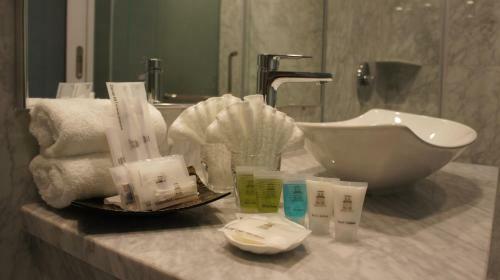 Heeren Straits Hotel