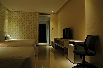 Hg Tower Hotel