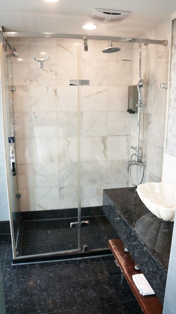 Ximen Airline Hotel
