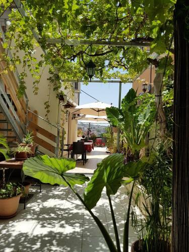 Hostal Rosana Guest House