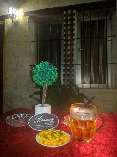 Hostal Rosana Guest House