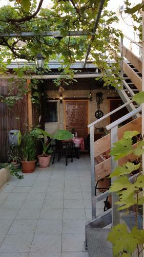 Hostal Rosana Guest House