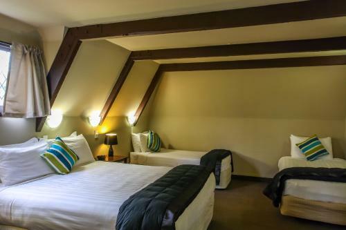 Camelot Motor Lodge